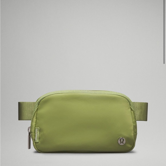 New lululemon everywhere belt bag edamame green - Picture 1 of 8